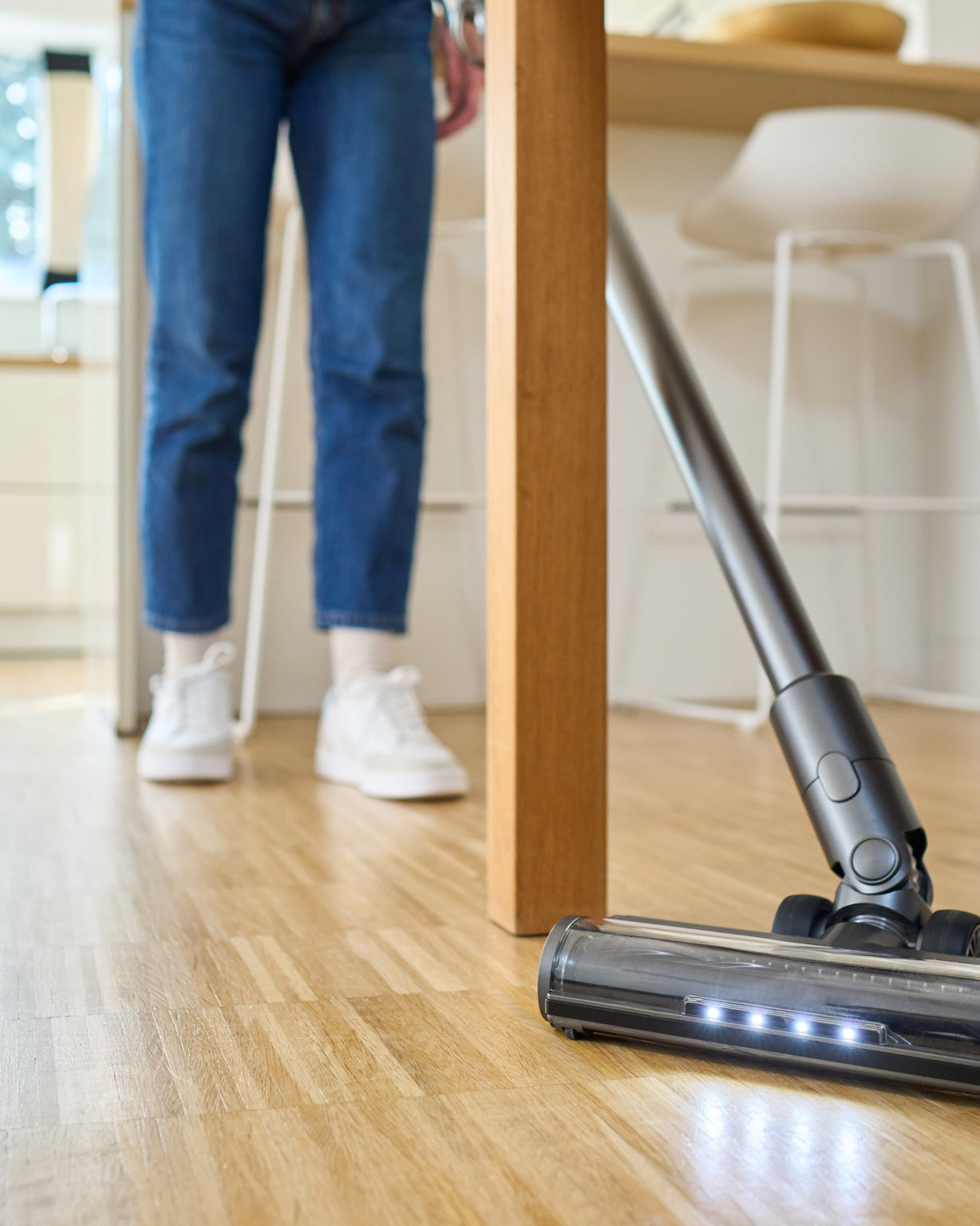 SEBO Balance A1 Cordless Stick Vacuum LED swivel light up powerhead