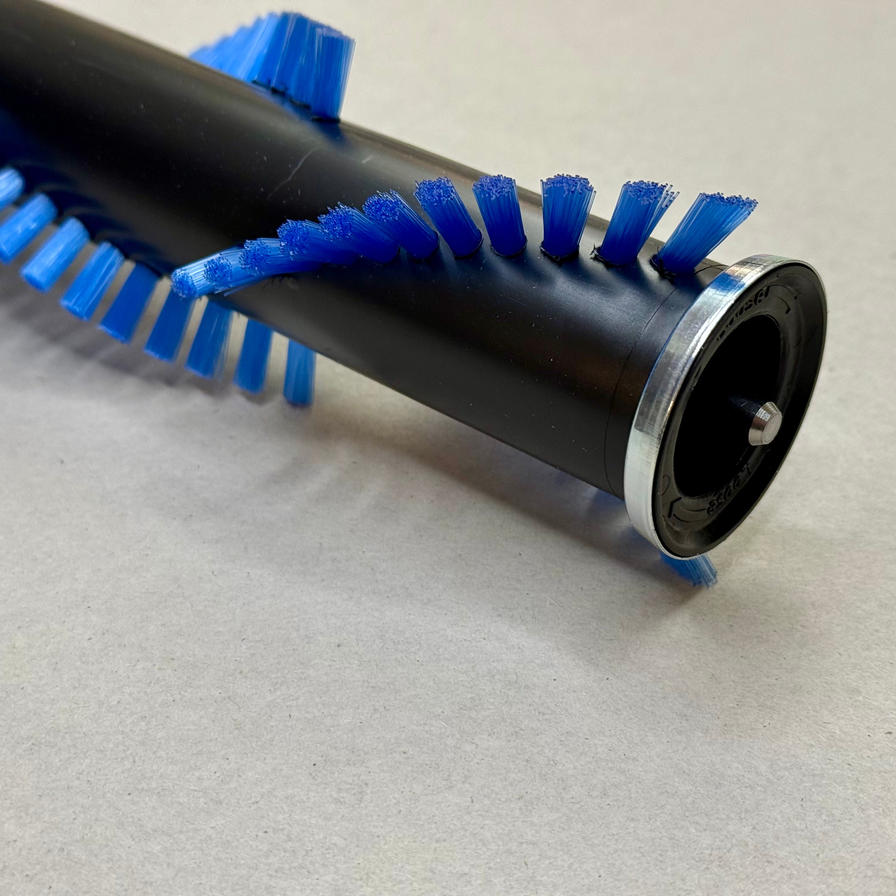 Sebo d4 vacuum brushroll side