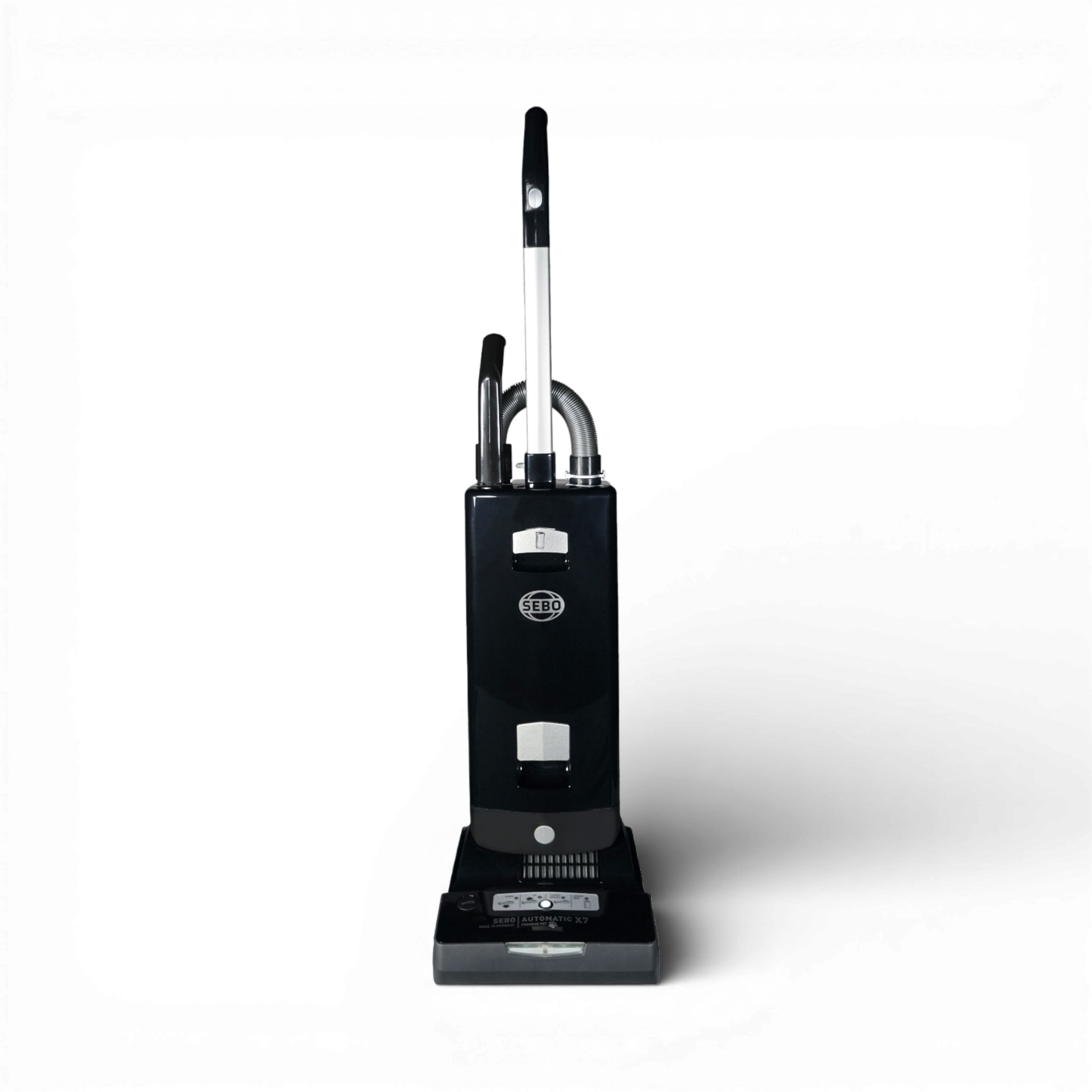 SEBO Automatic X7 Premium upright vacuum in Onyx
