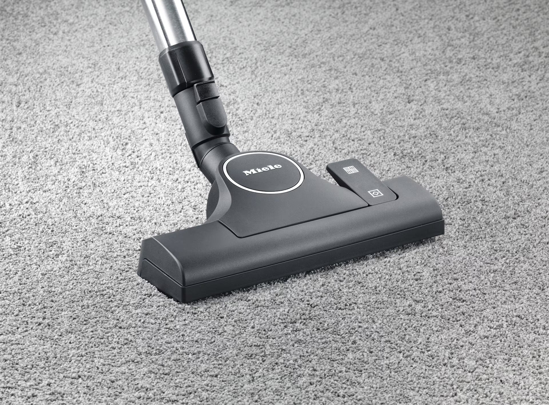 Miele Classic C1 Pure Suction floor head on carpet.