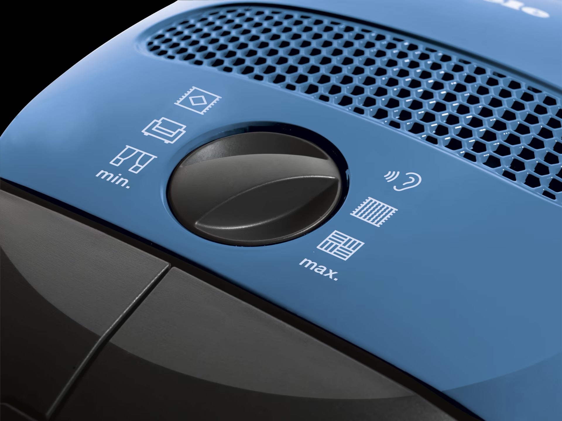 Power selection dial on the Miele Classic C1 Turbo Team.